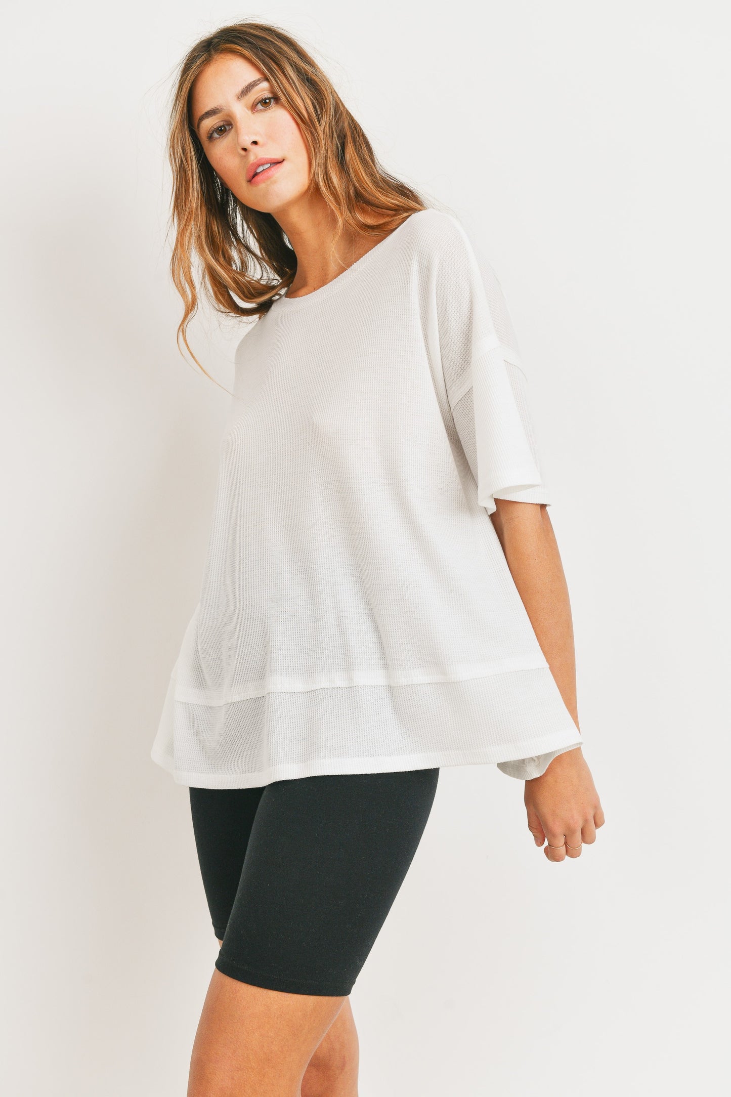 FOUR COLORS - Sandy Round Neck Short Sleeve Top