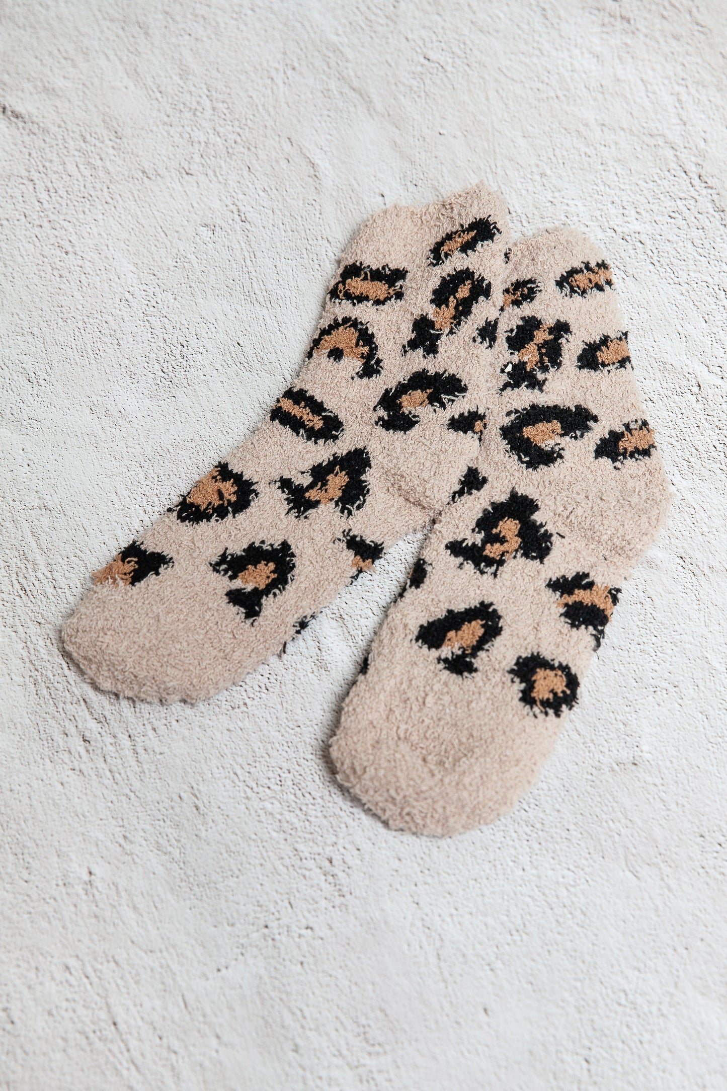TWO COLORS -Animal Print Fuzzy Socks