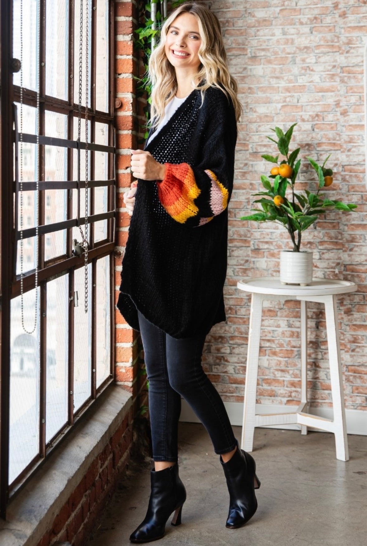 THREE COLORS -Daphne Balloon Sleeve Cardigan