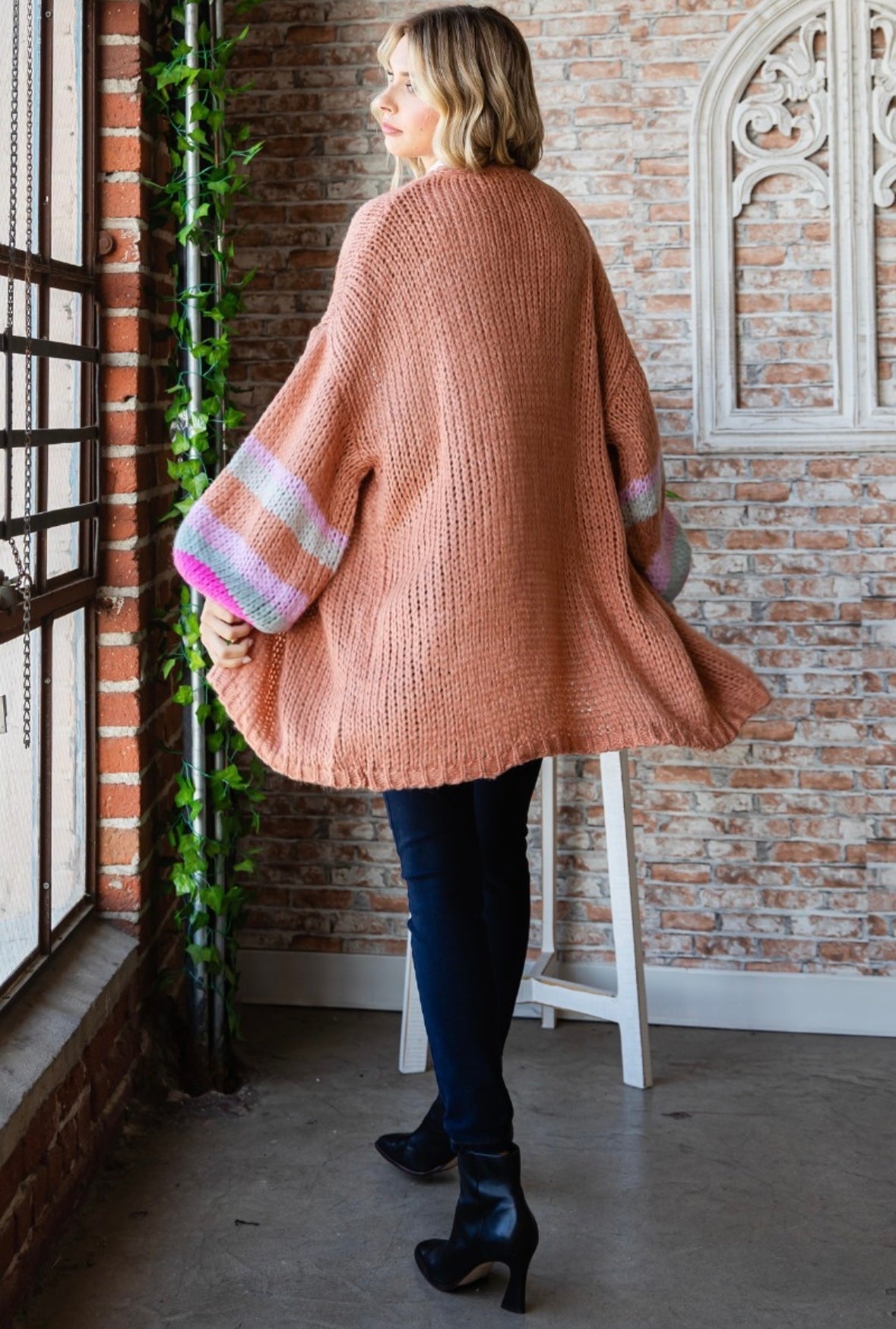 THREE COLORS -Daphne Balloon Sleeve Cardigan