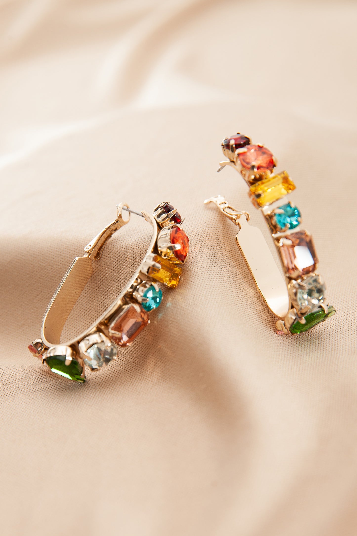 Multi Rhinestone Oval Hoop Earrings